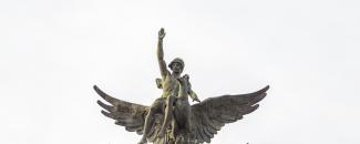 Ave Fénix en la Castellana